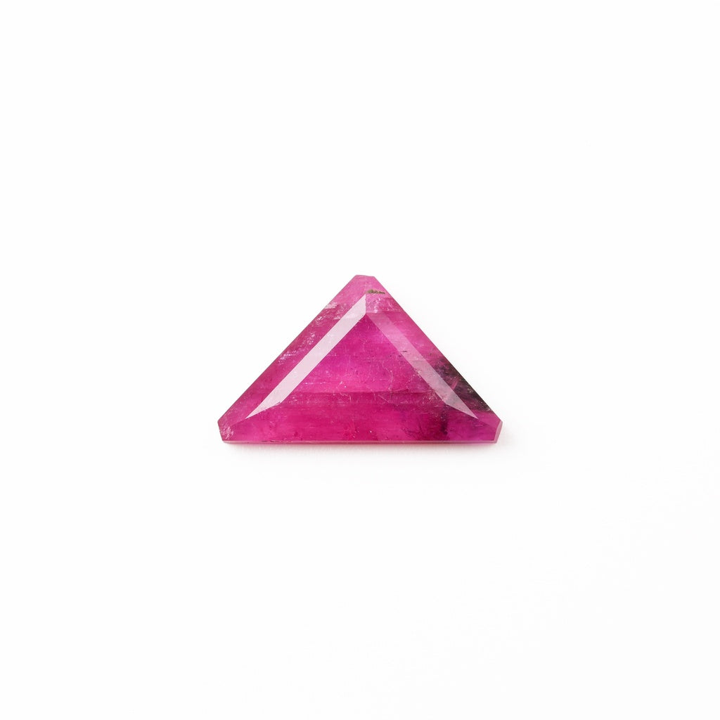 Purplish red 2.6 ct. Ruby in triangle